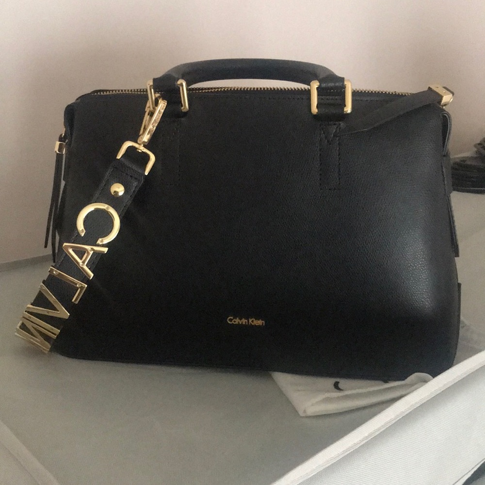 SOLD ❌  Beautiful Leather Calvin Klein Bag ✨